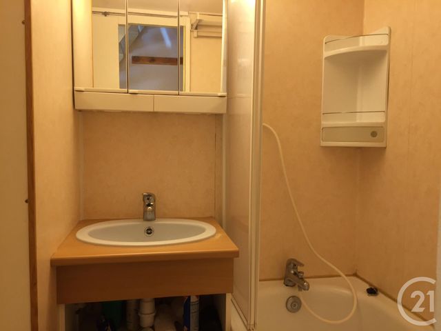 Afficher la photo en grand Appartement Duplex à vendre - 2 pièces - 20.23 m2 - CAUTERETS - 65 - MIDI-PYRENEES - Century 21 L'Immobilière Des Gaves