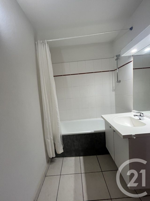 Afficher la photo en grand Appartement à vendre - 3 pièces - 42.82 m2 - CAUTERETS - 65 - MIDI-PYRENEES - Century 21 L'Immobilière Des Gaves