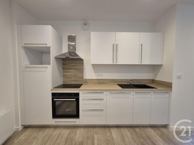 Afficher la photo en grand Appartement F3 à vendre - 3 pièces - 70.7 m2 - CAUTERETS - 65 - MIDI-PYRENEES - Century 21 L'Immobilière Des Gaves