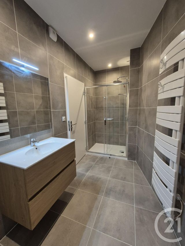 Afficher la photo en grand Appartement F3 à vendre - 3 pièces - 70.7 m2 - CAUTERETS - 65 - MIDI-PYRENEES - Century 21 L'Immobilière Des Gaves