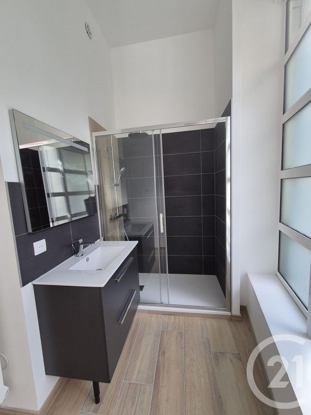 Appartement F2 à vendre - 2 pièces - 61.6 m2 - CAUTERETS - 65 - MIDI-PYRENEES - Century 21 L'Immobilière Des Gaves