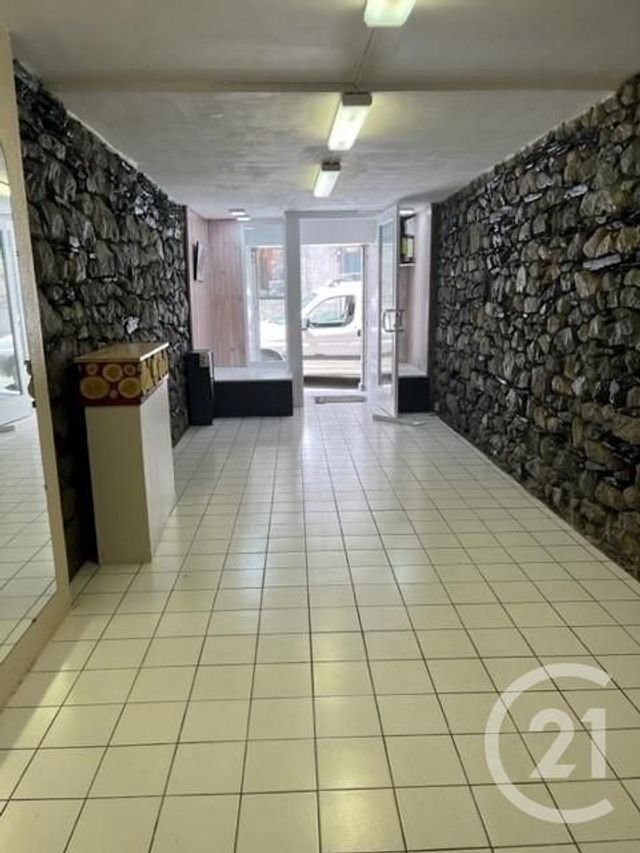Afficher la photo en grand commerce à vendre - 22.0 m2 - CAUTERETS - 65 - MIDI-PYRENEES - Century 21 L'Immobilière Des Gaves