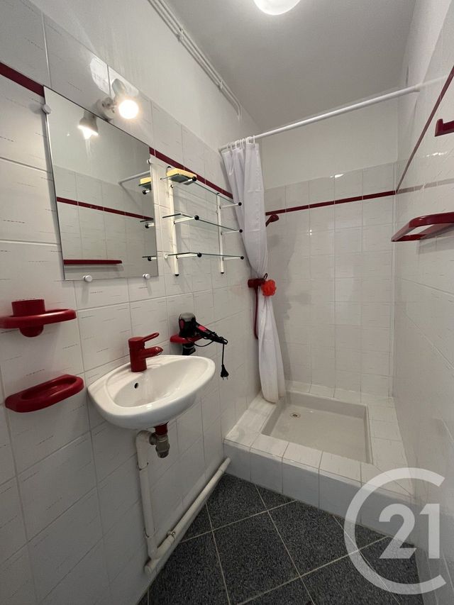 Appartement F4 à vendre - 5 pièces - 100.1 m2 - CAUTERETS - 65 - MIDI-PYRENEES - Century 21 L'Immobilière Des Gaves