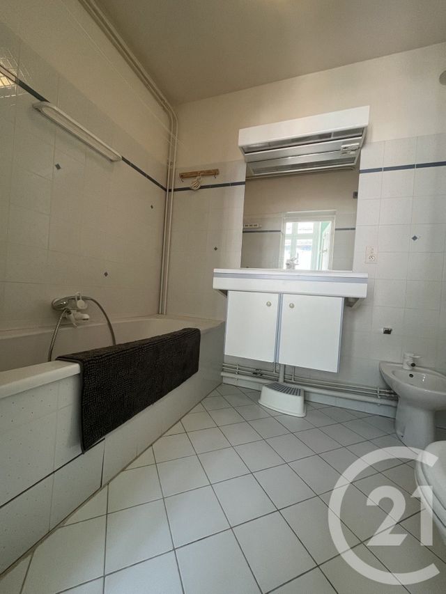 Appartement F4 à vendre - 5 pièces - 100.1 m2 - CAUTERETS - 65 - MIDI-PYRENEES - Century 21 L'Immobilière Des Gaves