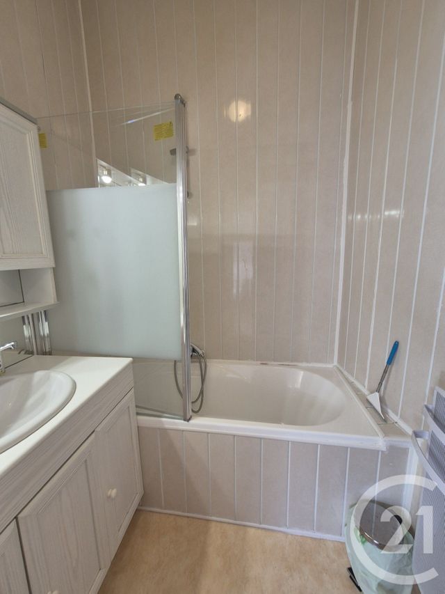 Afficher la photo en grand Appartement Duplex à vendre - 2 pièces - 32.85 m2 - CAUTERETS - 65 - MIDI-PYRENEES - Century 21 L'Immobilière Des Gaves