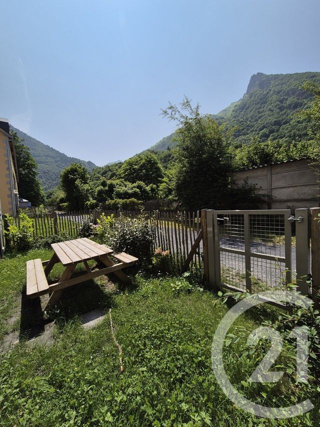 Afficher la photo en grand Appartement F2 bis à vendre - 2 pièces - 58.5 m2 - CAUTERETS - 65 - MIDI-PYRENEES - Century 21 L'Immobilière Des Gaves