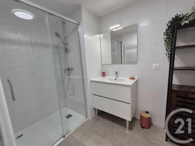 Afficher la photo en grand Appartement F2 bis à vendre - 2 pièces - 58.5 m2 - CAUTERETS - 65 - MIDI-PYRENEES - Century 21 L'Immobilière Des Gaves