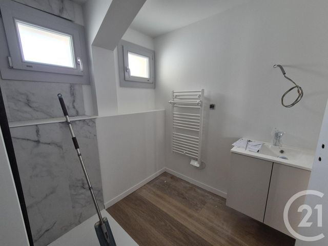 Appartement à vendre - 4 pièces - 77.4 m2 - CAUTERETS - 65 - MIDI-PYRENEES - Century 21 L'Immobilière Des Gaves