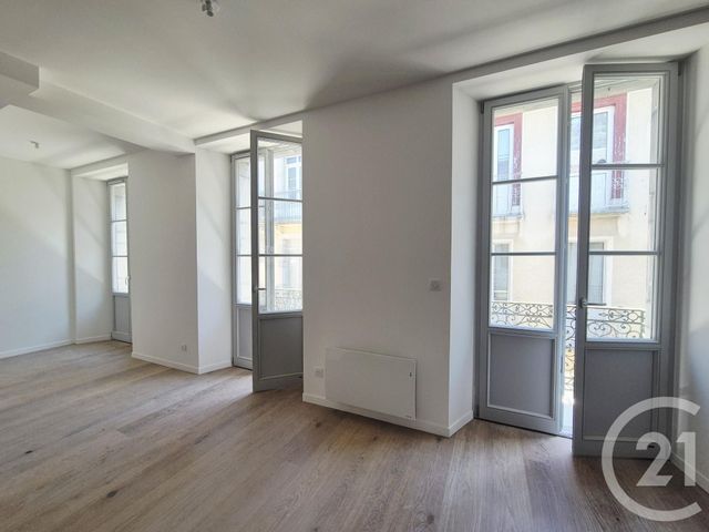 Appartement à vendre - 4 pièces - 77.4 m2 - CAUTERETS - 65 - MIDI-PYRENEES - Century 21 L'Immobilière Des Gaves